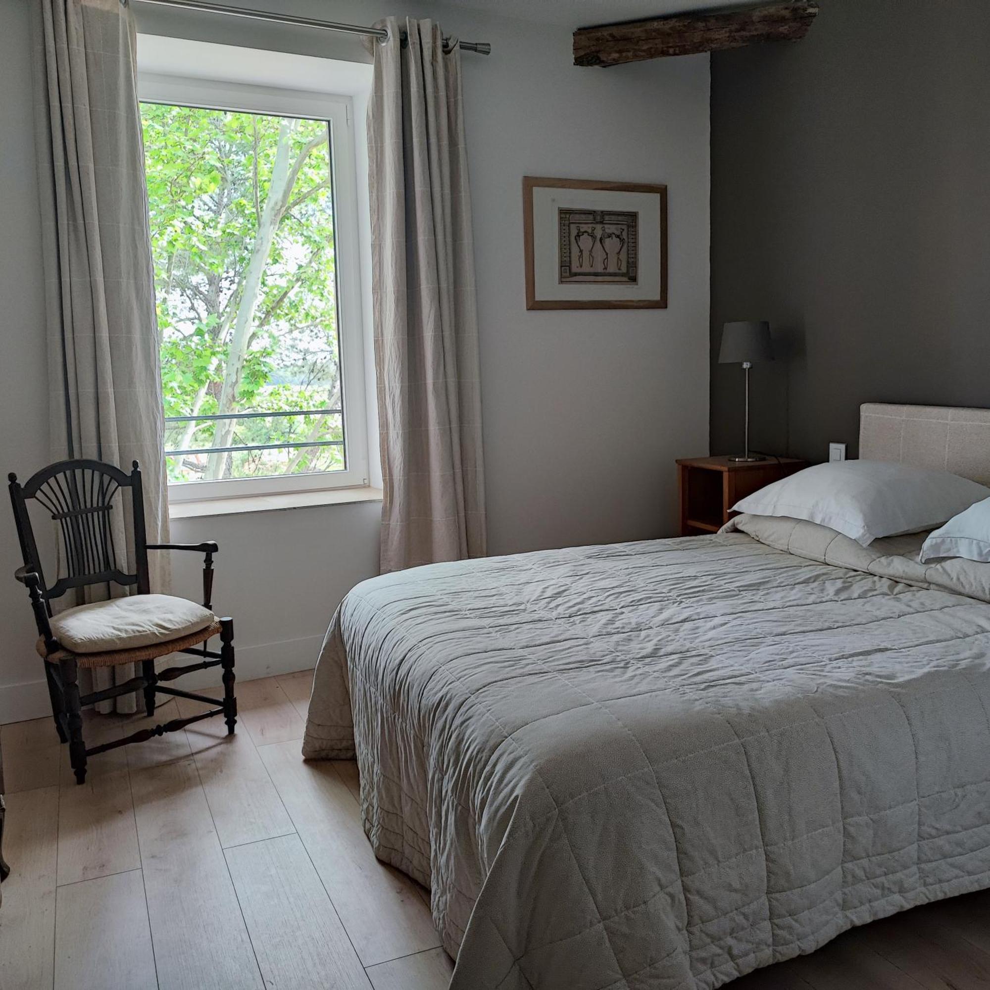 Hotel Magnanerie De Sainte Croix Habitación foto